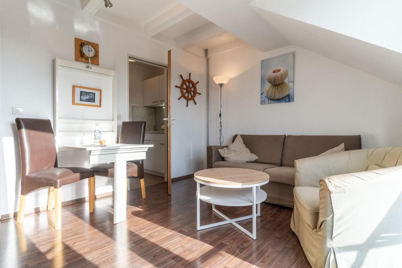 Twentyseven Apartment