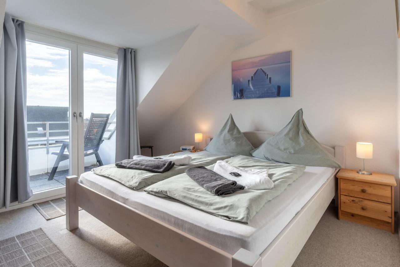 Apartment Twentyseven *